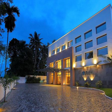 Hotel San Kollam Esterno foto