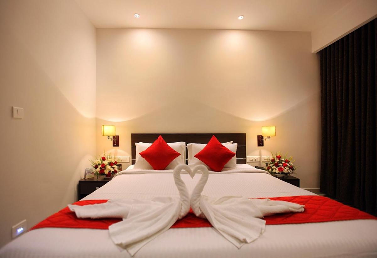 Hotel San Kollam Esterno foto
