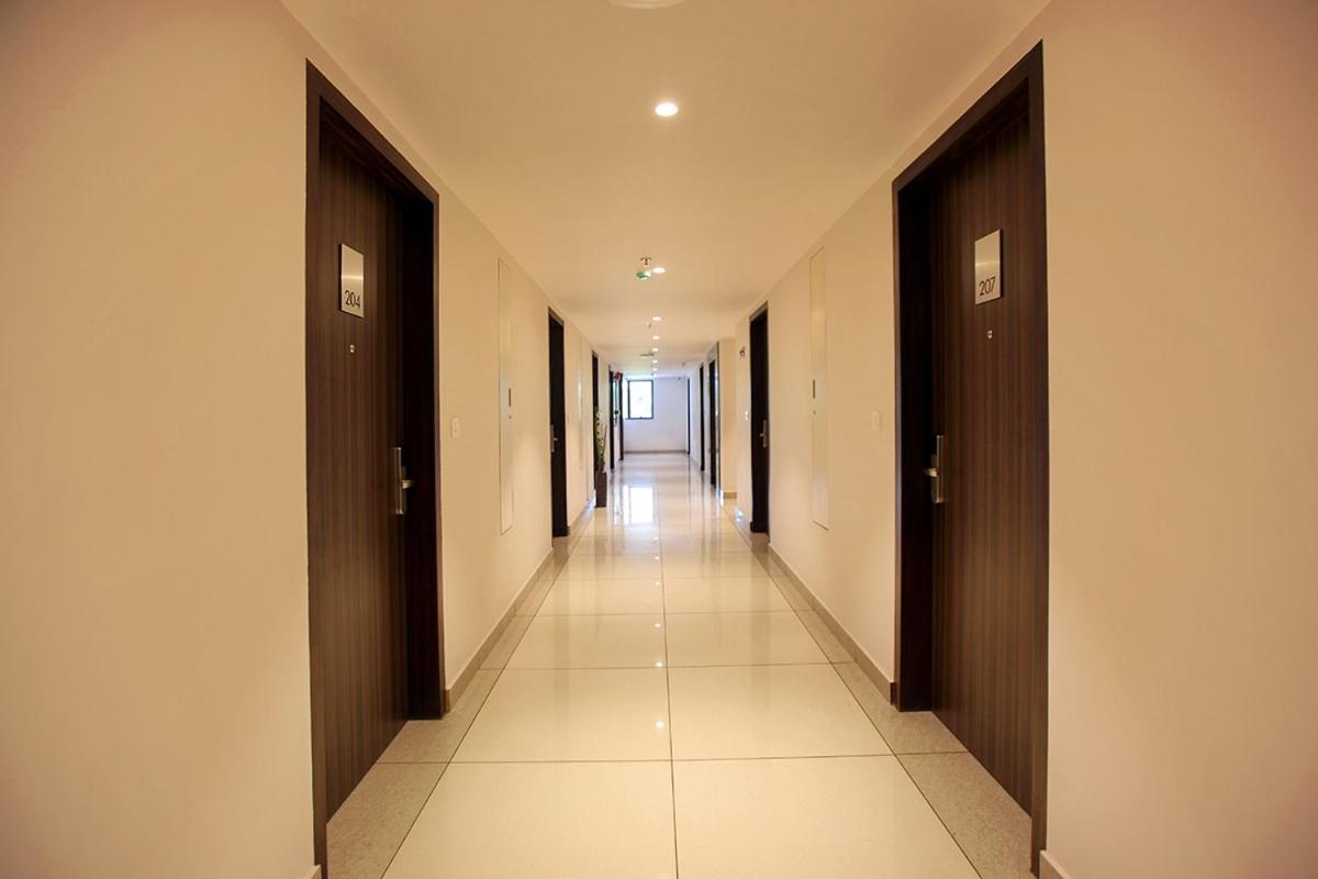 Hotel San Kollam Esterno foto