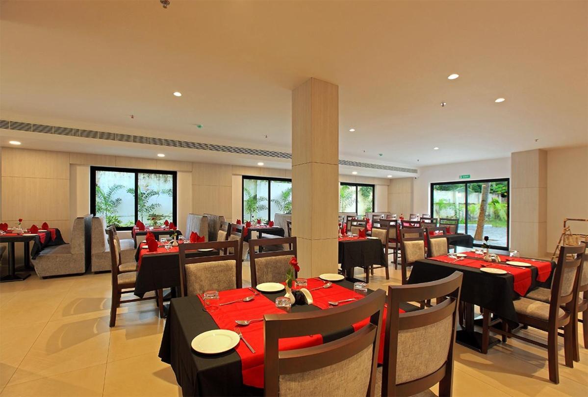 Hotel San Kollam Esterno foto